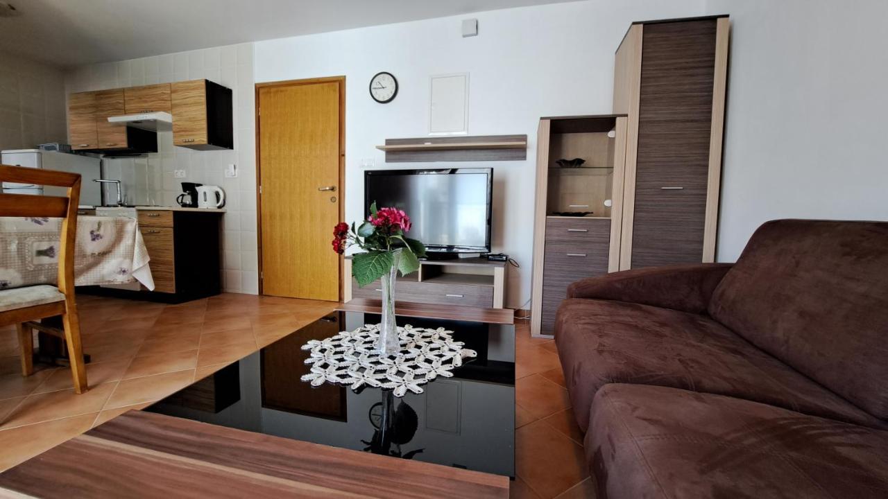 Cozy Apartments Baska المظهر الخارجي الصورة