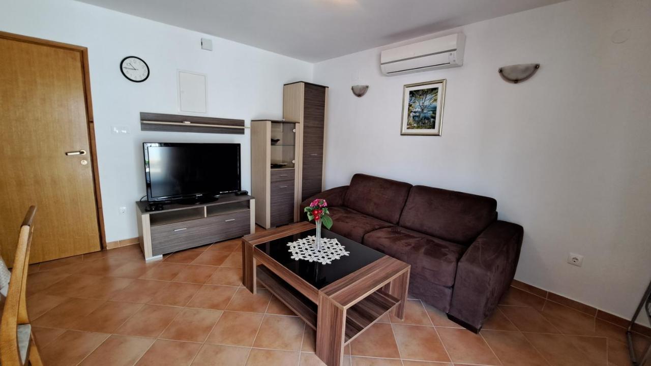Cozy Apartments Baska المظهر الخارجي الصورة