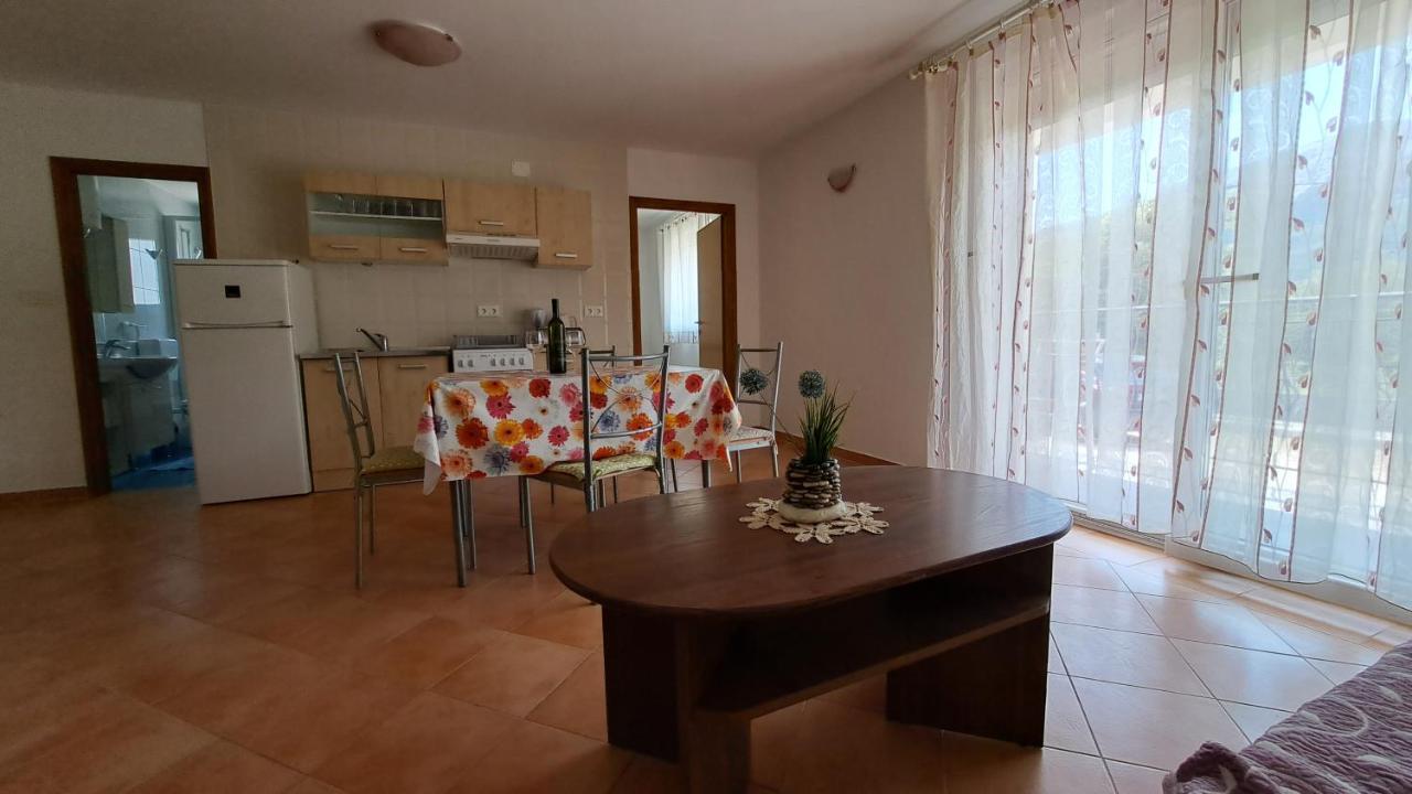 Cozy Apartments Baska المظهر الخارجي الصورة