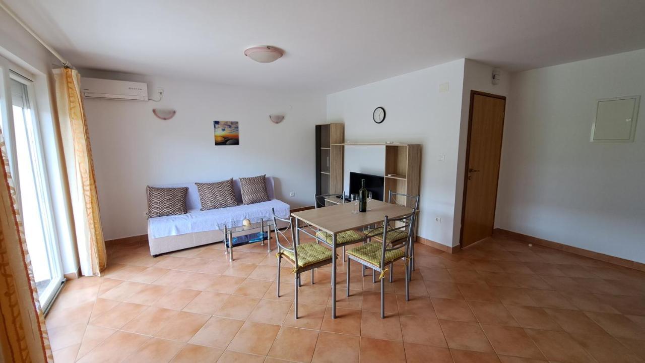 Cozy Apartments Baska المظهر الخارجي الصورة