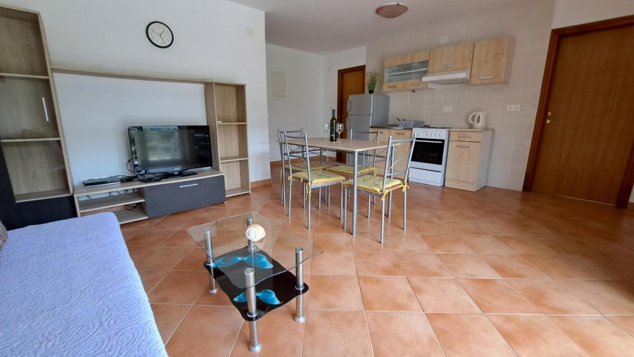Cozy Apartments Baska المظهر الخارجي الصورة