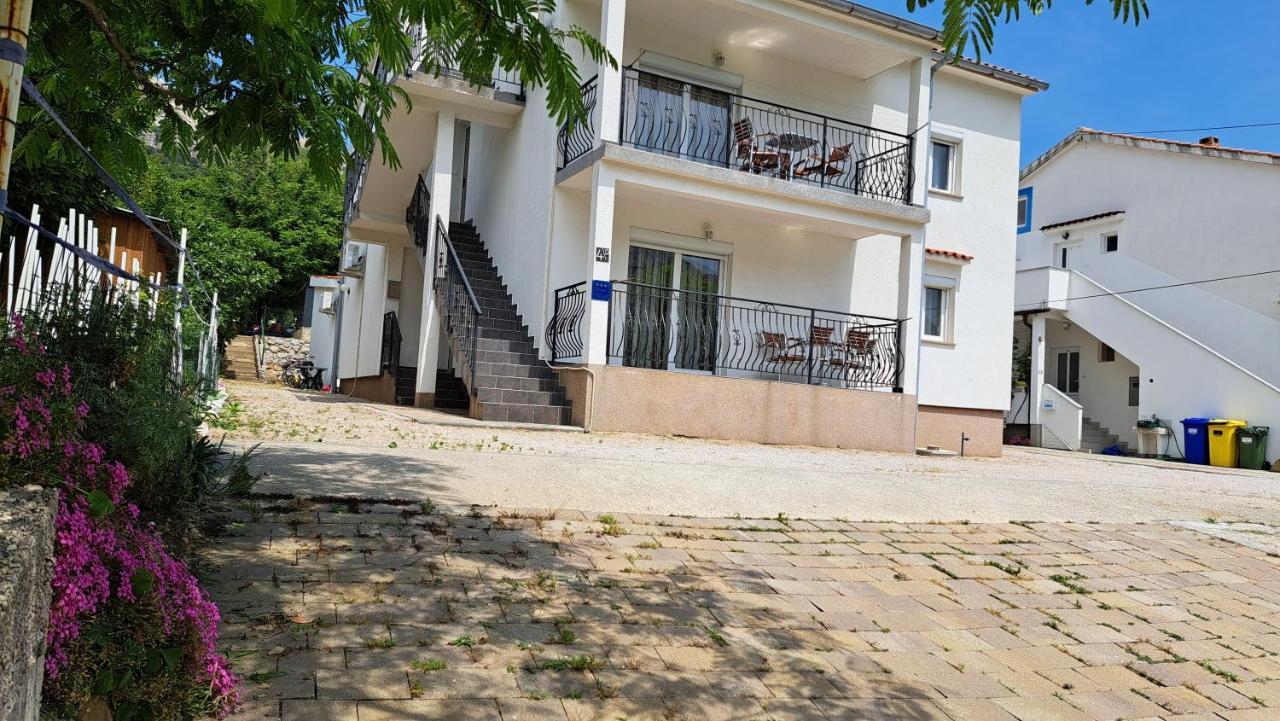Cozy Apartments Baska المظهر الخارجي الصورة